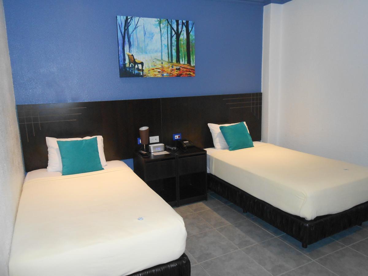 Del Centro Hotel 3*