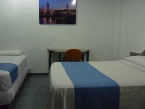 Hotel Del Centro 3*